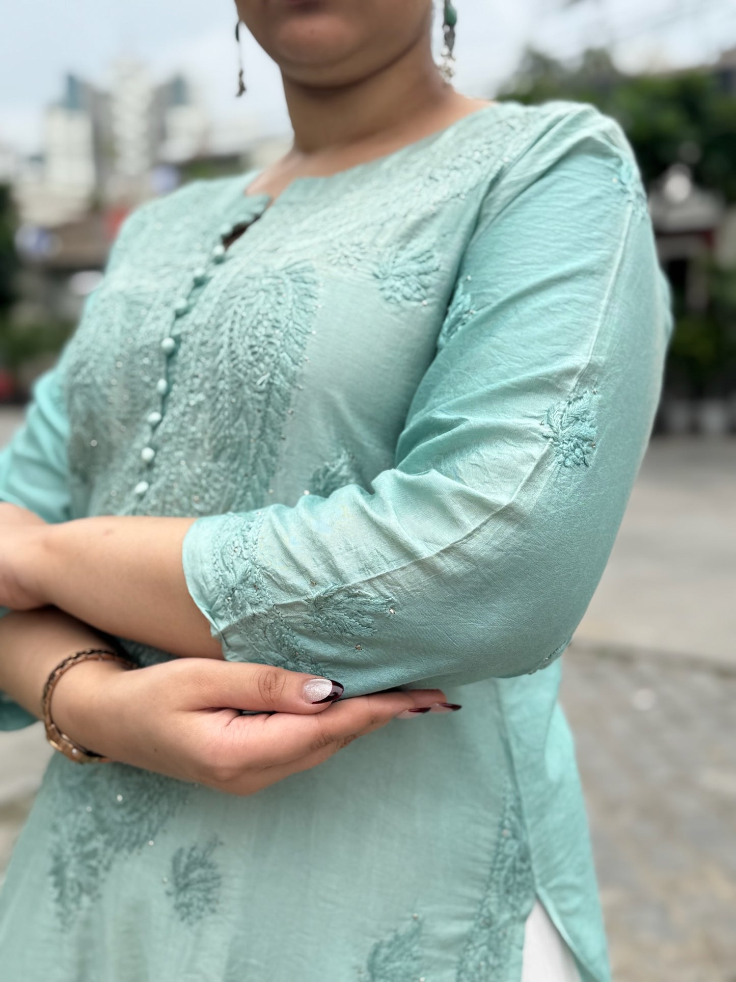 Hunar-E-Hariyali: Green Muslin Kurta with Mukaish Accents