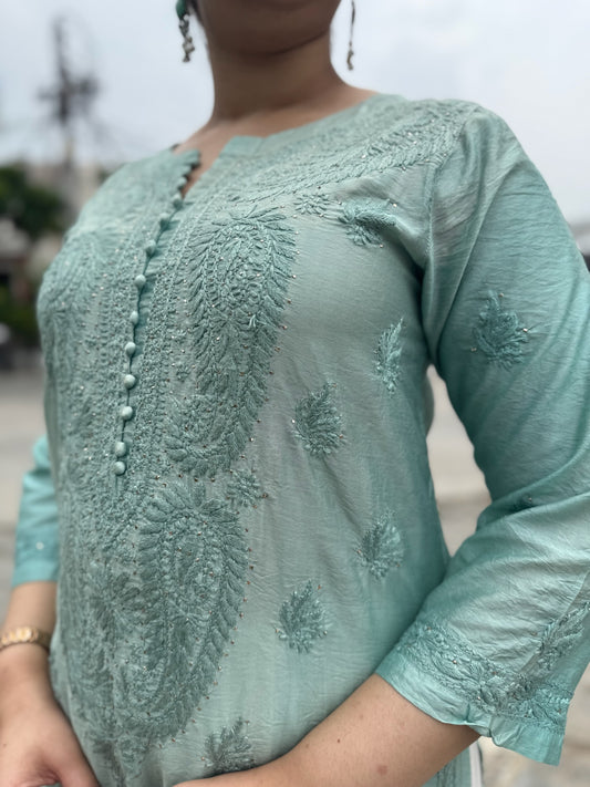 Hunar-E-Hariyali: Green Muslin Kurta with Mukaish Accents
