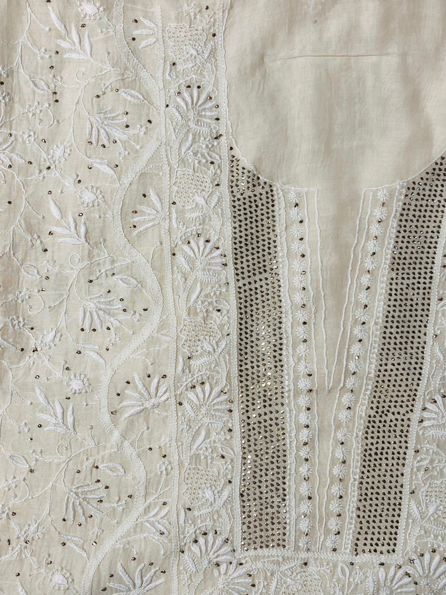 Noor-E-Afshan Ivory Mul Cotton Ensemble | Handcrafted Chikankari & Mukaish