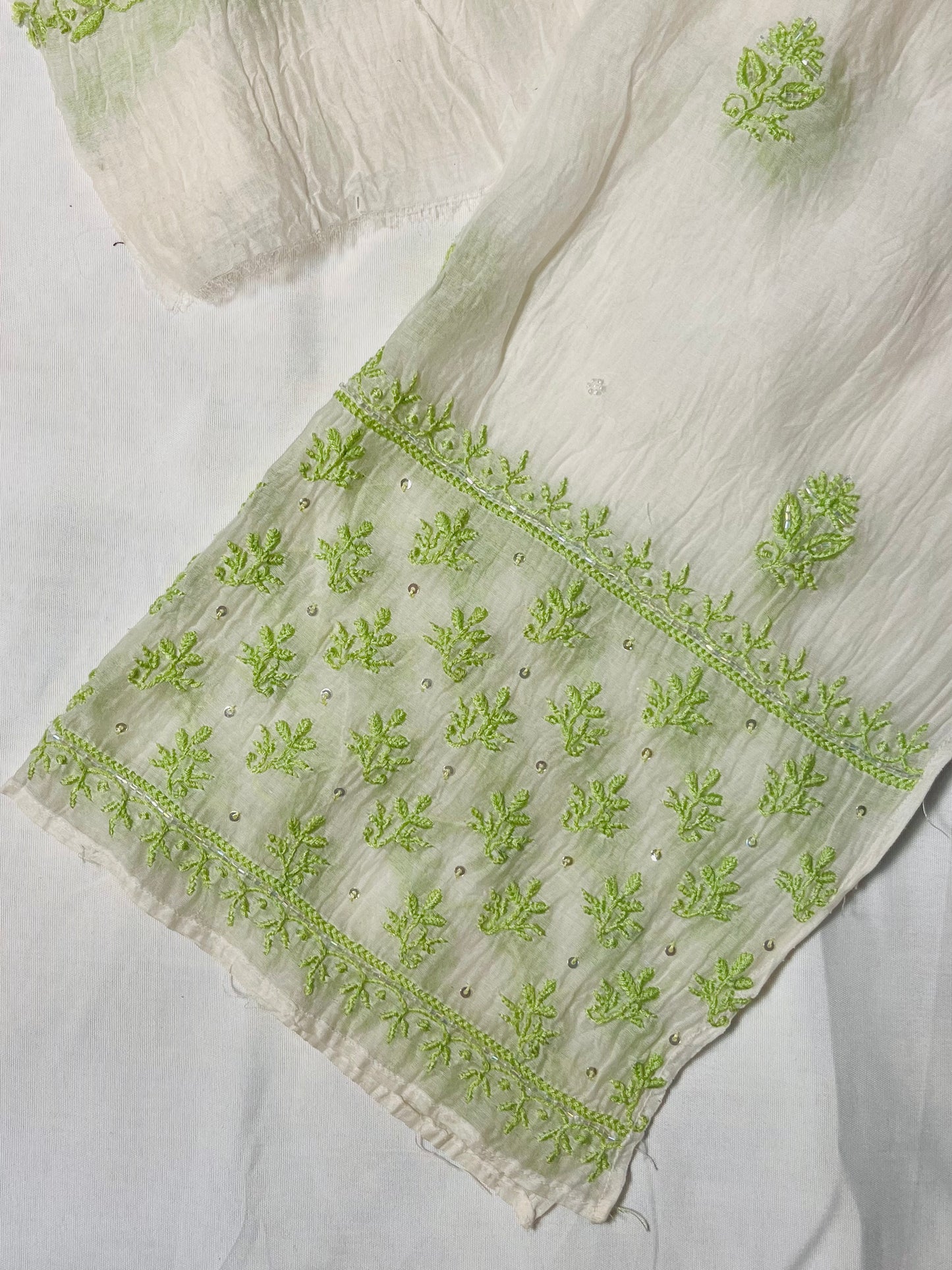 Begum-e-Banaras – Unstitched Regal Mul Set with Hand-Embroidered Green Chikankari & Cut Dana