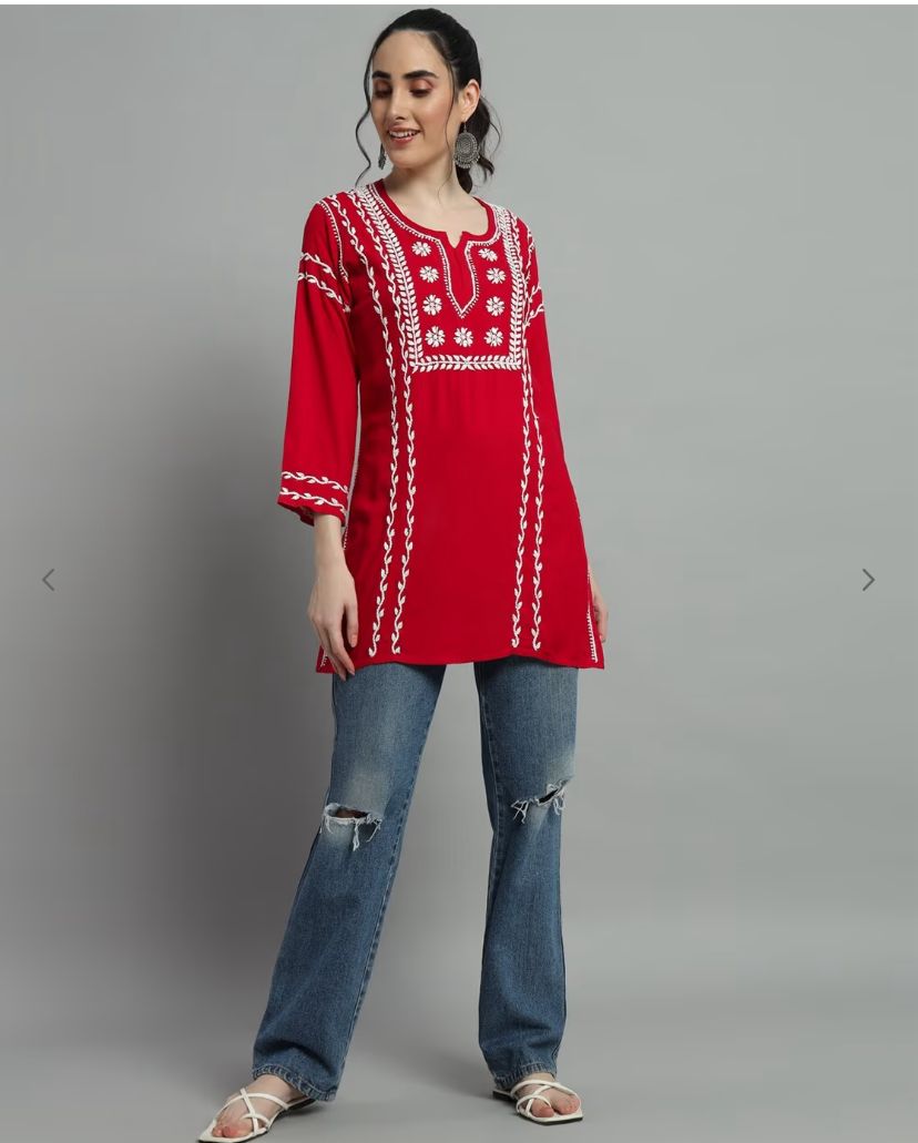 Nazm-e-Nazaqat: Embroidery Inspired by Royal Courts