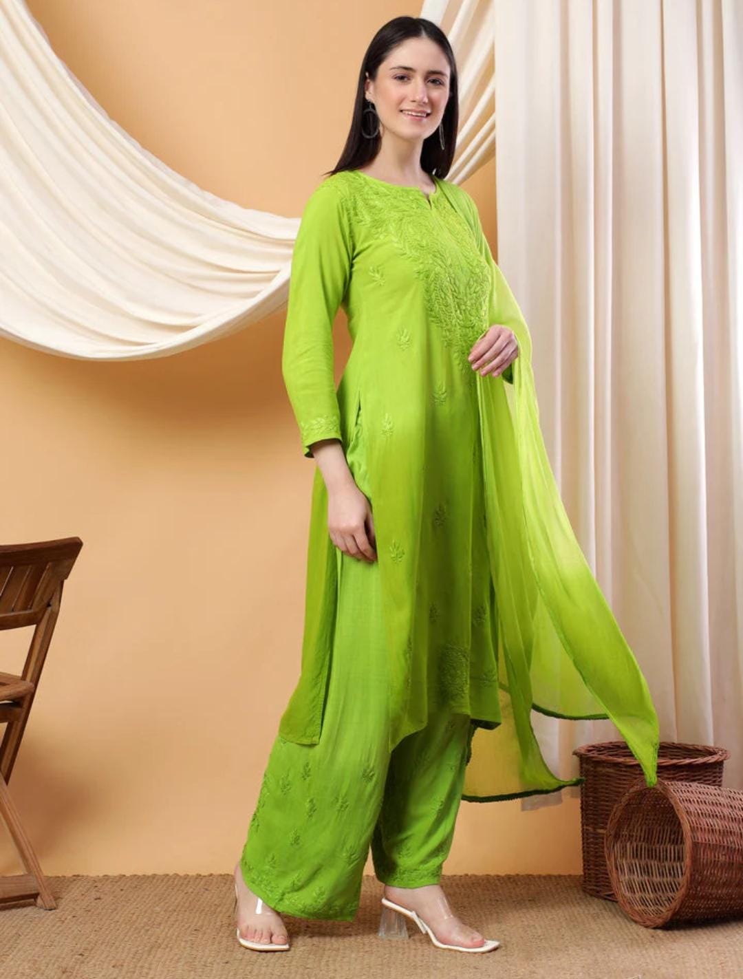 Sabz-e-Nazm – An Ombre Elegance