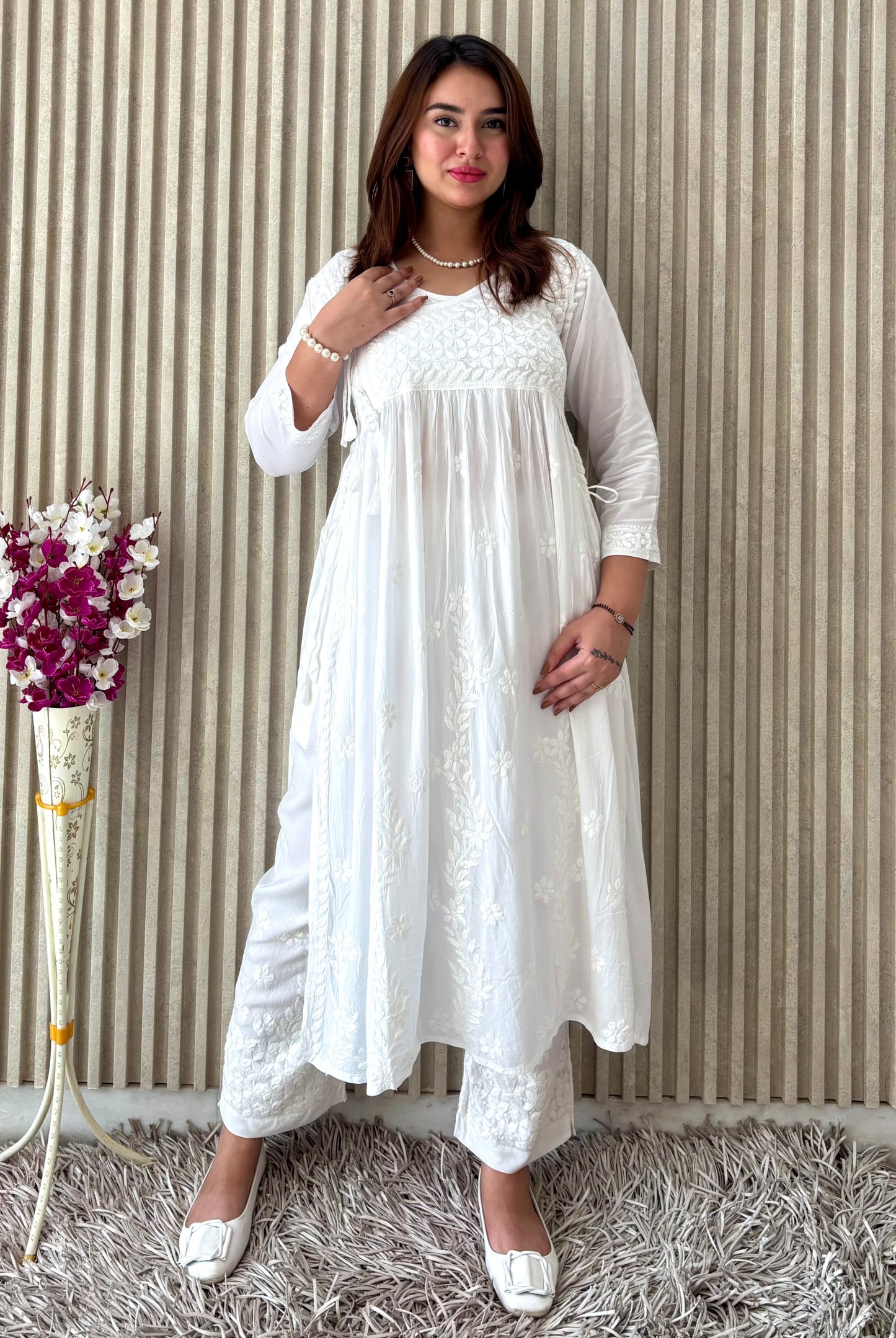 Nazm-e-Noor – A Poem in White