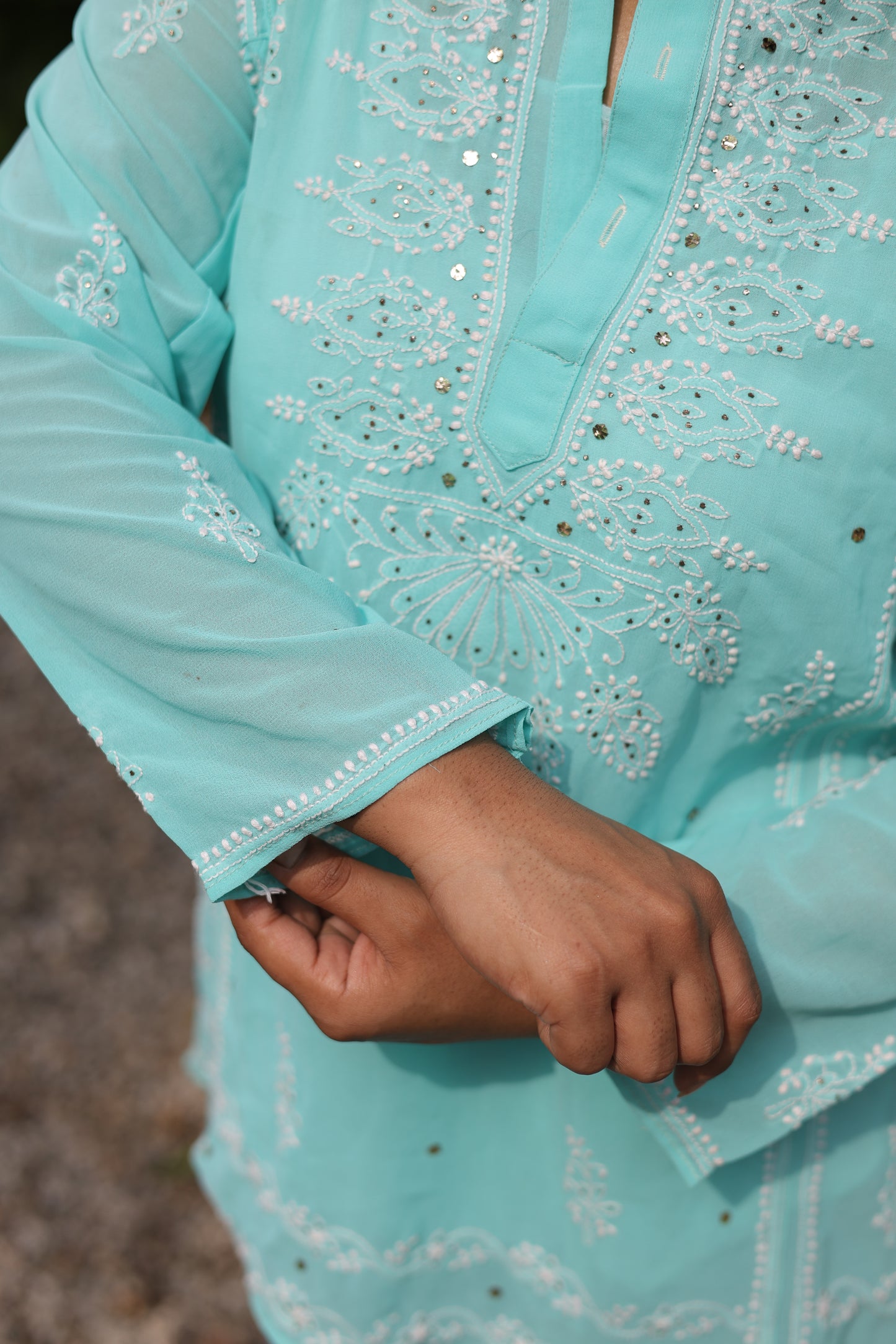 Nazm-e-Turquoise – A poetic ode stitched in Chikankari and starlight